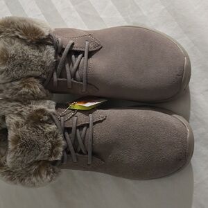 Skechers Women's Winter Boots - Lavender/Taupe